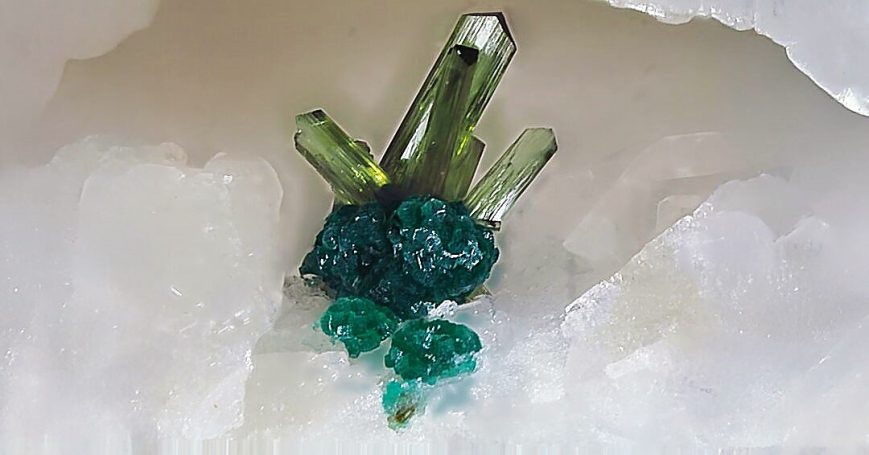 Olivenit xx + Cornwallit xx Grube Clara bei Oberwolfach im Schwarzwald Olivenit xx + Cornwallit xx Grube Clara bei Oberwolfach im Schwarzwald