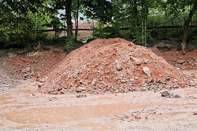 Mineralien Halde der Grube Clara bei Kirnbach im Schwarzwald Grube Clara bei Kirnbach im Schwarzwald