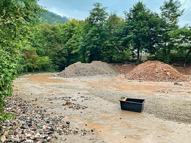 Mineralien Halde der Grube Clara bei Kirnbach im Schwarzwald Mineralien Halde der Grube Clara bei Kirnbach im Schwarzwald